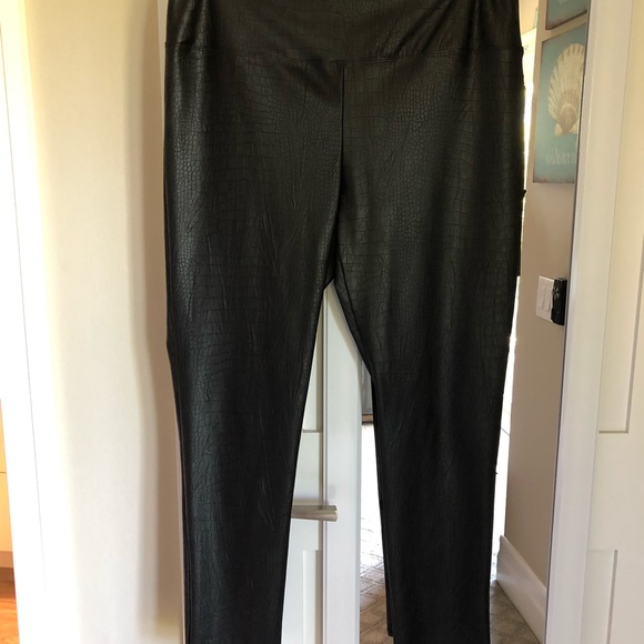 Nicole Miller faux Crocodile pants - Picture 14 of 15